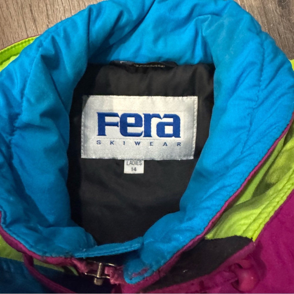 Fera - Vintage Women’s Ski Coat.